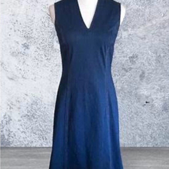 J. McLaughlin Dresses & Skirts - J. McLaughlin Ivana Navy Mini Dress NWT